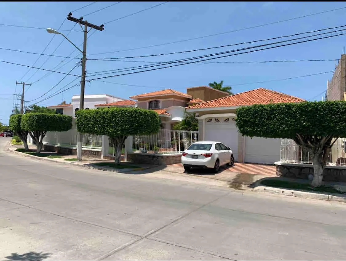 Casa Lomas en Zona Dorada, 5 minutos de la playa Villa Mazatlan