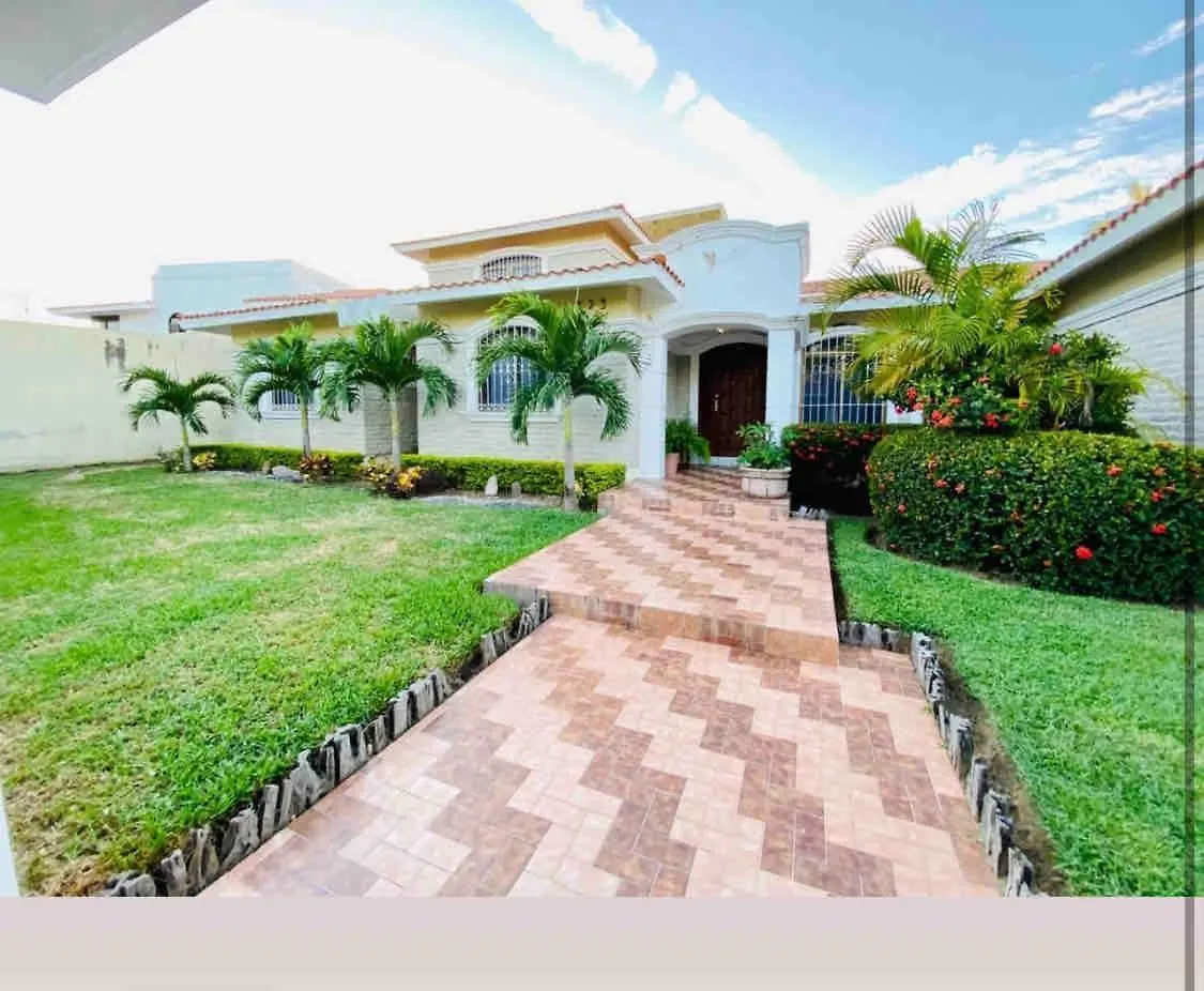 Casa Lomas en Zona Dorada, 5 minutos de la playa Villa Mazatlan 0*,  Mexico